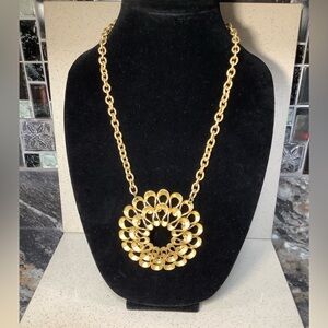 Elegant floral Gold tone Necklace